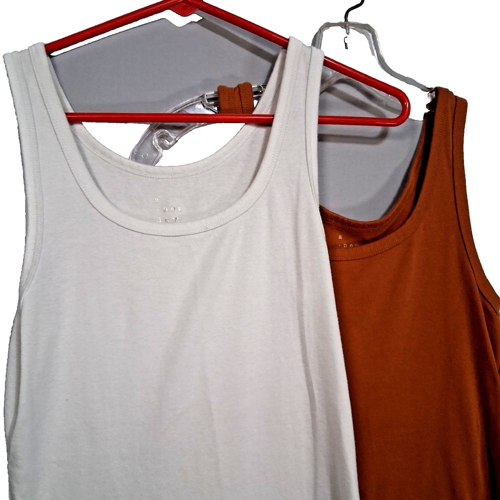 A New Day Womens Tanks‎ Lot of 2 Brown White Size Small Recycled Polyeaster